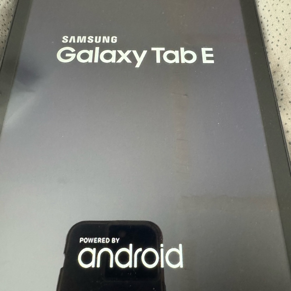 Samsung Galaxy Tab E - Dark Gray